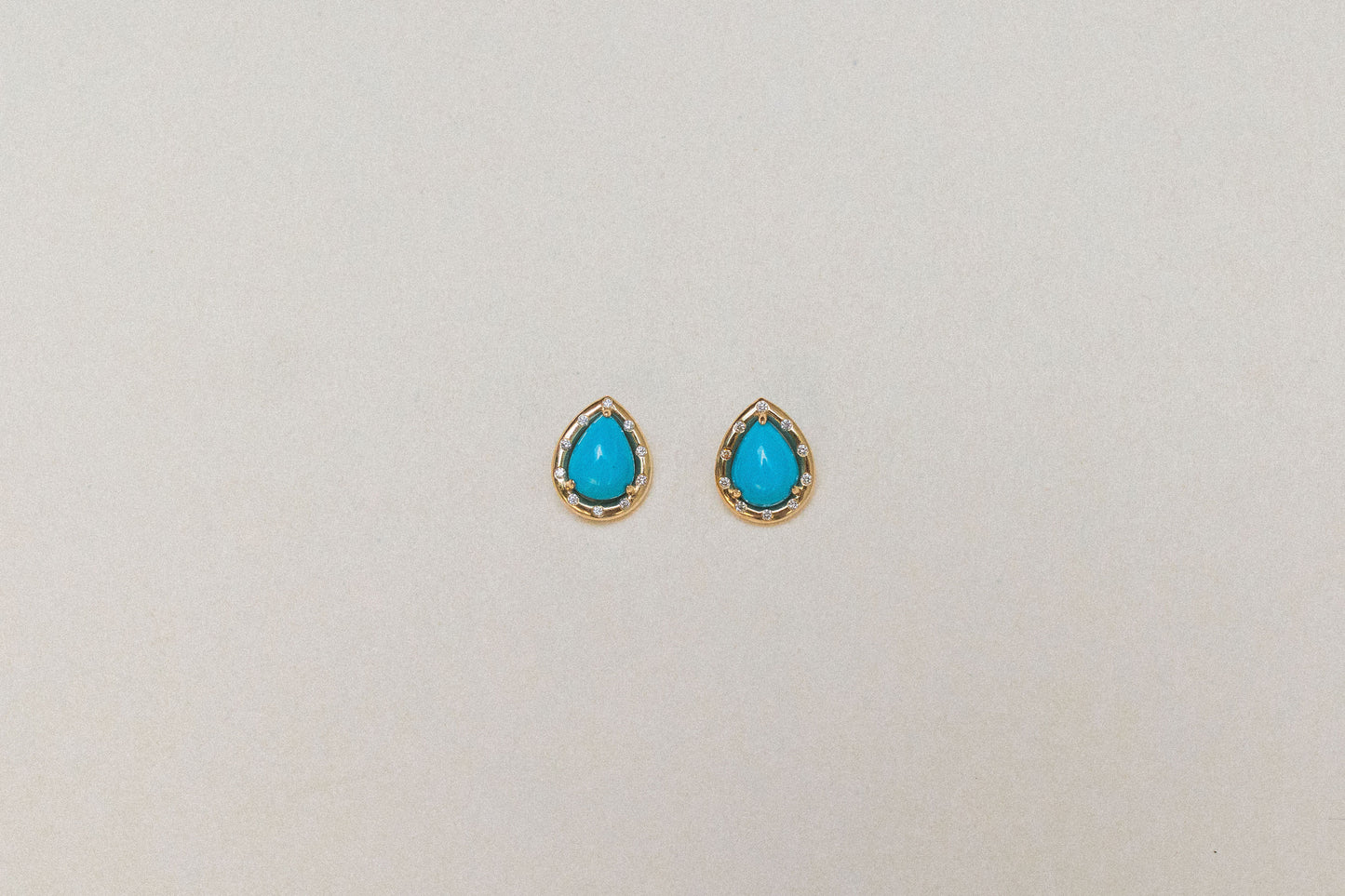 Aretes Lora