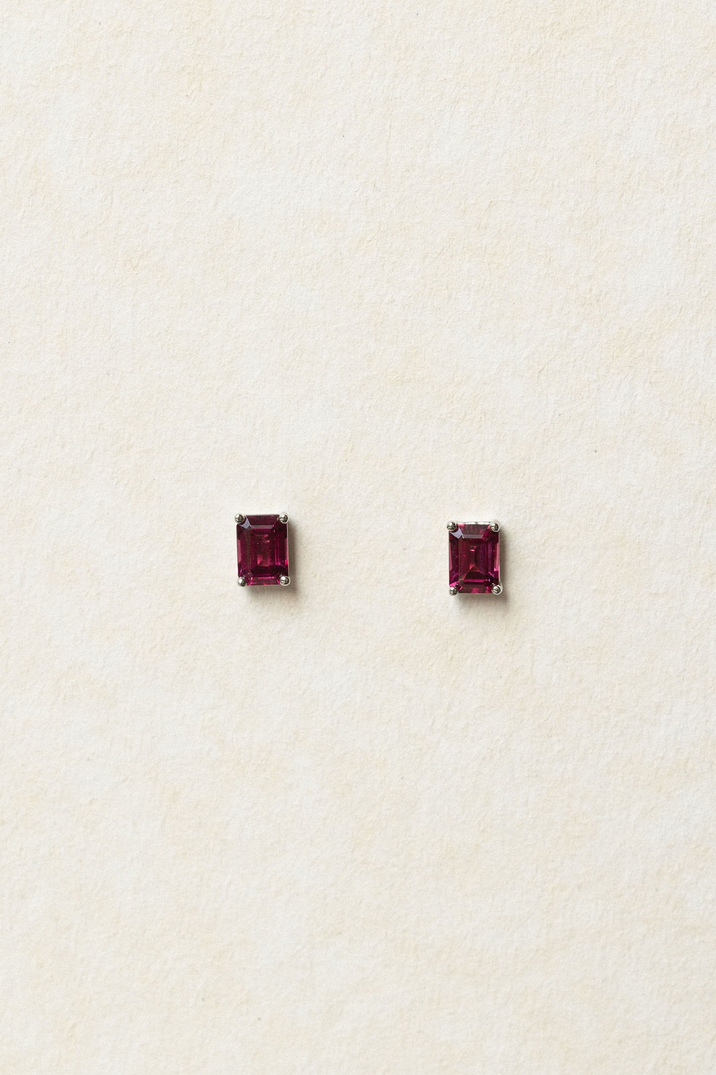 Aretes Solitaire